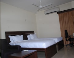 Khách sạn Somisetty Landmark (Rajamundry, Ấn Độ)