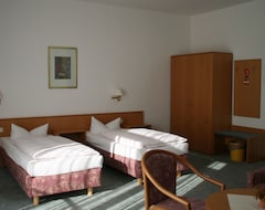 Khách sạn Hotel Spreewald Inn (Halbe, Đức)