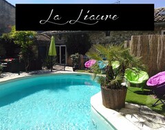 Toàn bộ căn nhà/căn hộ Character House With Swimming Pool Near The Ardèche Gorges (Saint-Marcel-d'Ardèche, Pháp)
