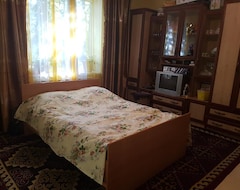 Hotel Farmers Pond House (Karakol, Kyrgyzstan)