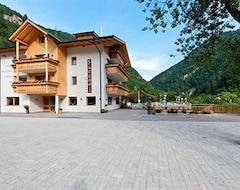Khách sạn Gasthof Zur Sonne (Karneid, Ý)