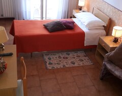 Hotelli Villa Del Sole (Salsomaggiore Terme, Italia)