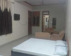Otel Radhika (Rajkot, Hindistan)