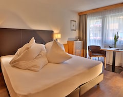 Khách sạn Hotel Silvretta Superior (Serfaus, Áo)