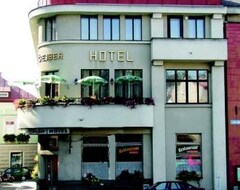 Hotelli Hotel Srejber (Červený Kostelec, Tsekin tasavalta)