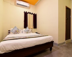 Hotel OYO 9910 Sambram Inn (Pune, Indija)