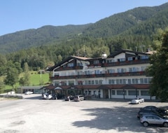Khách sạn Heinz (Bruneck, Ý)