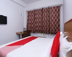 Hotel Matri Neer (Haridwar, Hindistan)