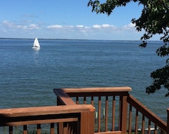 Entire House / Apartment Waterfront Oasis Awaits In Vas Northern Neck (Montross, USA)