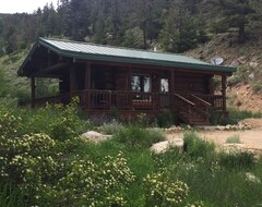 Two Bears Inn Bed & Breakfast (Red Lodge, USA)