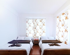 Hotel Gracious Lodge (Shillong, India)