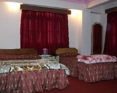 Hotel Darjeeling Palace (Darjeeling, India)
