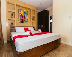 Hotel RedDoorz Plus @ Better Living Paranaque (Manila, Filipini)