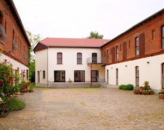 Khách sạn Landhaus Heinrichshof (Jüterbog, Đức)