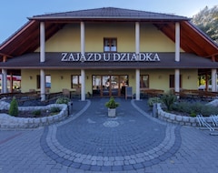 Khách sạn Zajazd u Dziadka (Opole, Ba Lan)