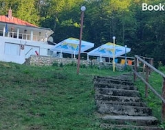 Pensión Cabana Cerbu (Bozovici, Rumanía)