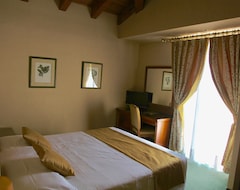 Hotel Santanna (Oggebbio, Italien)