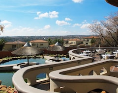 Khách sạn Beverly Hills Lodge (Glenferness, Nam Phi)