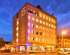 Khách sạn Hotel SiX (Kreuzlingen, Thụy Sỹ)