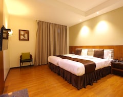 Khách sạn Capital O 41548 Hotel Elements (Amravati, Ấn Độ)