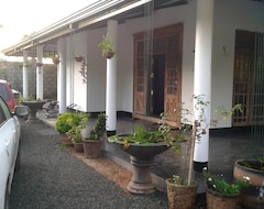 Khách sạn White Guest (Sigiriya, Sri Lanka)