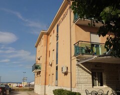 Hotel Carlo (Rimini, Italien)