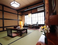 Guesthouse Sakihonsen Onsen (Gosen, Japan)