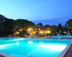 Otel Camping La Rocca (Manerba del Garda, İtalya)