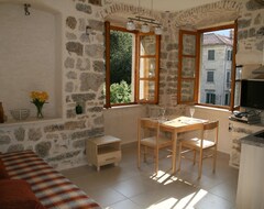 Cijela kuća/apartman Character well equipped (right) studio apartment in historic Kotor centre (Kotor, Crna Gora)