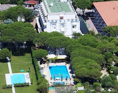 Khách sạn Hotel Vina del Mar Pineta (Lido di Jesolo, Ý)