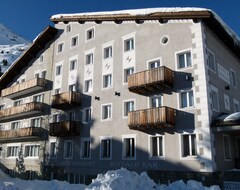 Khách sạn Hotel Grischuna (Bivio, Thụy Sỹ)