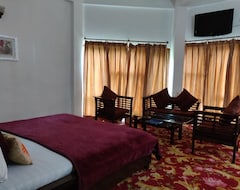 Hotel Ojas Regency Homestay (Kufri, India)