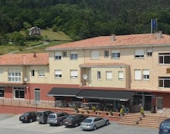 Hotel Hostal Baviera (Val de San Vicente, España)