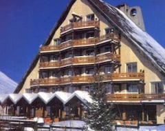 Hotel Adret (Les Deux Alpes, France)