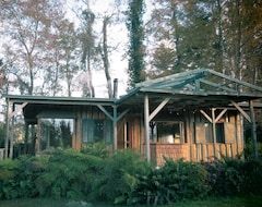 Hotel Cabana Estilo Canadiense (Villarrica, Chile)