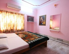Khách sạn Hotel Prince-Near Jaisalmer Fort (Jaisalmer, Ấn Độ)