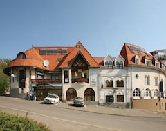 Hotelli Bastya Konferencia Es Wellness Hotel (Miskolc, Unkari)