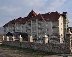 Hotel Reikartz Polyana (Uzhhorod, Ucrania)