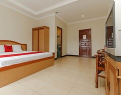 Hotelli RedDoorz @ Jalan Mangkunegara (Palembang, Indonesia)