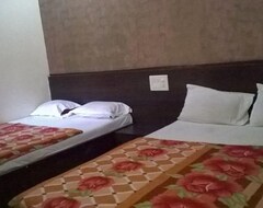 Hotel Surgeet Palace (Shirdi, India)