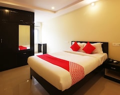 Hotel OYO 13636 Sri Vinayaka Grand (Hyderabad, Indija)