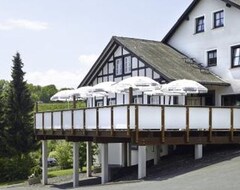 Khách sạn Zum Hobel Gasthof (Drolshagen, Đức)