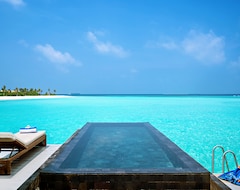 Movenpick Resort Kuredhivaru Maldives (Miladhunmadulu Atoll, Maldivler)