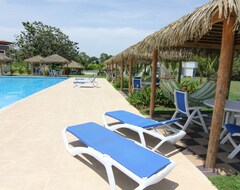 Entire House / Apartment Coronado Beach Condo Golf 16b Coronado, Panamá, Panama (Nueva Gorgona, Panama)