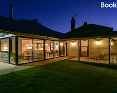 Toàn bộ căn nhà/căn hộ Elm Tree Lodge Beechworth (Beechworth, Úc)