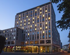 Hotel Melia Dusseldorf (Dusseldorf, Alemania)