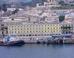 Hotel Jolly dello Stretto Messina (Messina, İtalya)