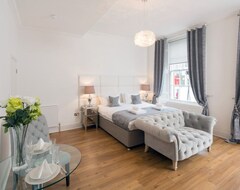 Serviced apartment Edinburgh Castle Apartments And Suites (Edinburgh, United Kingdom)