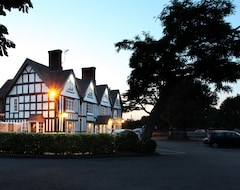 Khách sạn Broom Hall Inn (Alcester, Vương quốc Anh)