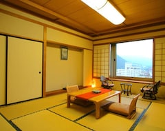Hotelli Kkr Yuzawa Yukiguni (Yuzawa, Japani)